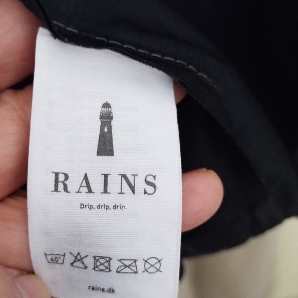 Rains Coach Jacket Size M/L - Picture 8 of 10